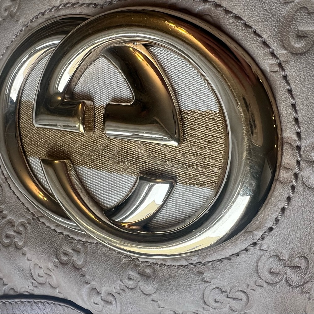 Authentic Gucci Guccissima Britt Beige Cream Shoulder Bag Gold GG - Picture 15 of 16